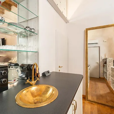 Apartment Garconniere